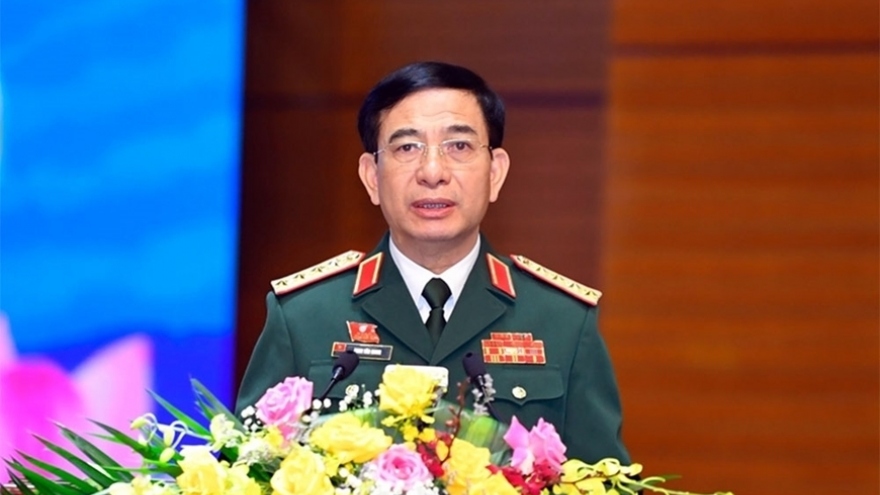 Defense Minister Phan Van Giang visits United States