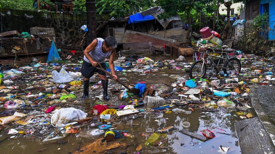 Philippines có thể chuẩn bị đón 2 cơn bão mới