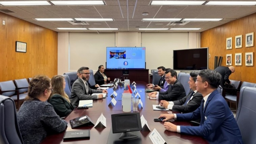 Vietnam, US share experience in urban development