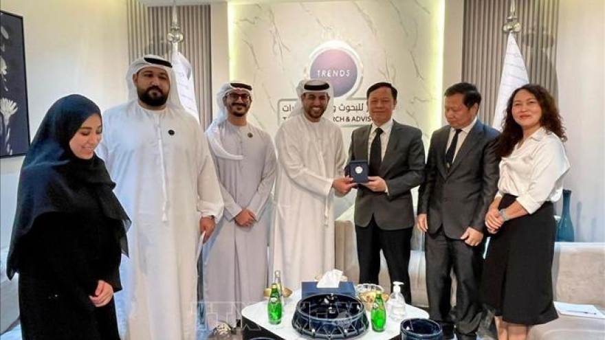 Vietnam and UAE strengthen scientific research cooperation