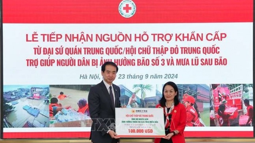 Vietnam receives US$100,000 in Chinese donation for Typhoon Yagi victims