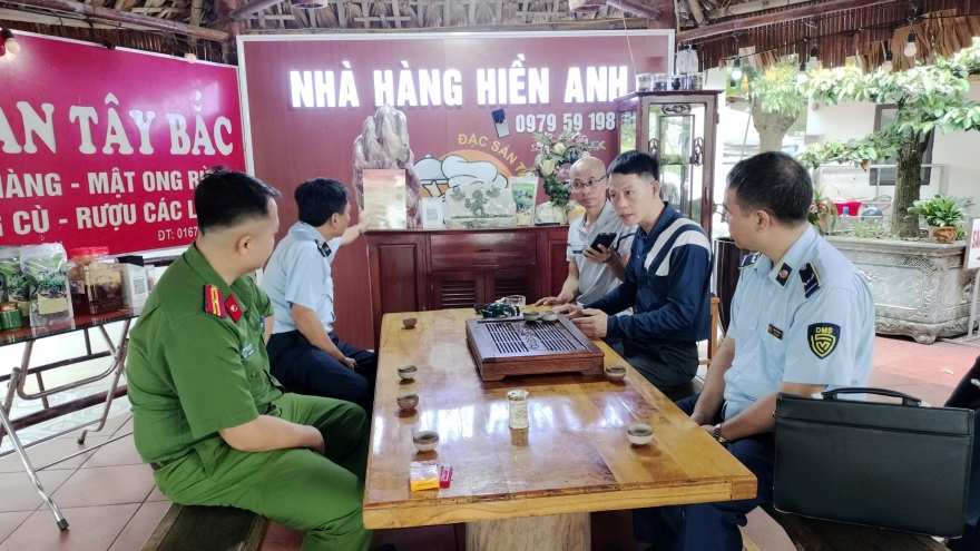 Xác minh nhà hàng ở Yên Bái bị “tố” chặt chém đoàn từ thiện bão lũ