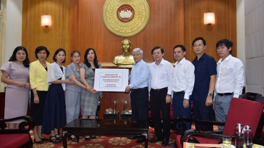 Cộng đồng người Việt tại Nga quyên góp hơn 2 tỷ đồng ủng hộ đồng bào vùng lũ