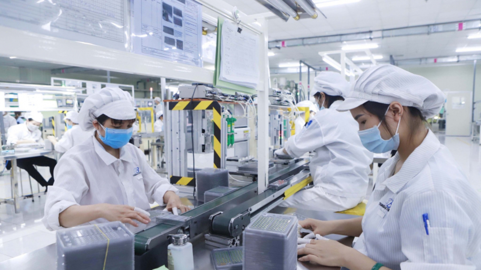 Vietnam remains bright spot in foreign investment attraction in ASEAN