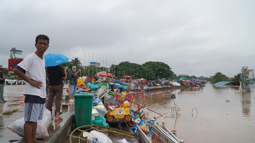 Nước sông Mekong ở Lào lên cao