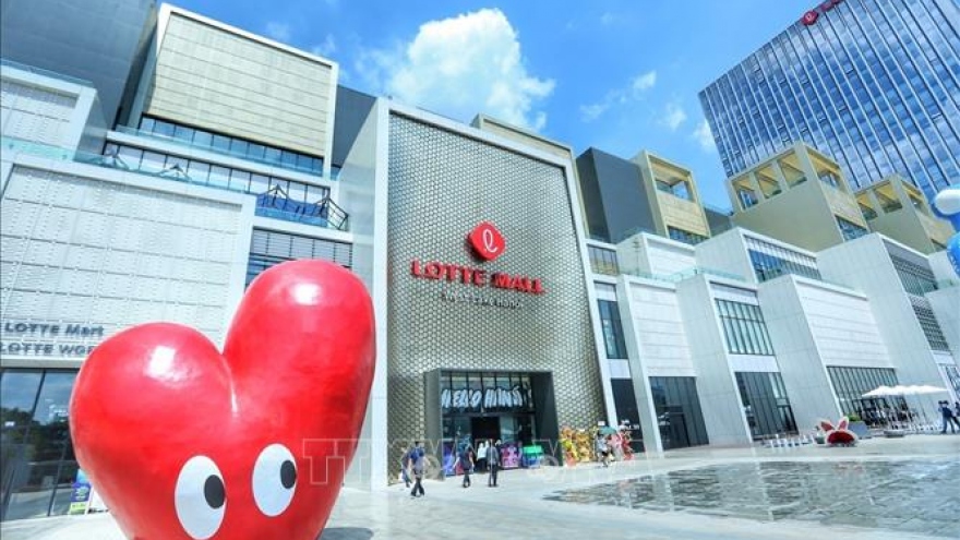 Lotte donates VND3 bil in support of Vietnamese recovery efforts of typhoon Yagi