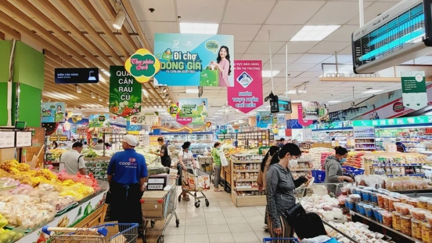 Vietnam looks for ways to spark domestic consumer demand