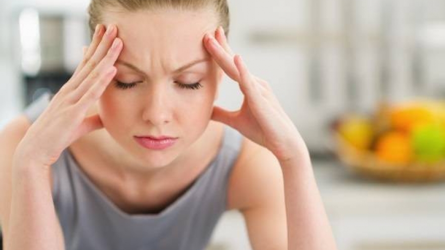 Chị chồng nợ nần tiền tỷ, đưa cả gia đình về sống cùng gia đình tôi