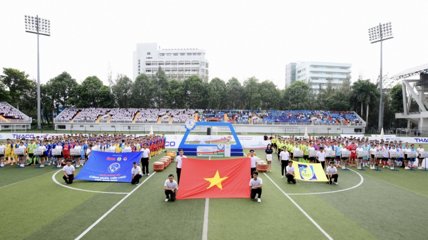 Khởi tranh giải bóng đá công nhân viên chức Việt Nam 2024
