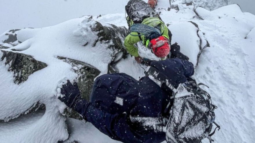 Two Vietnamese mountaineers rescued on Switzerland’s Matterhorn