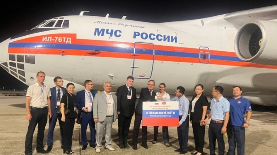 Russian humanitarian aid arrives in Vietnam