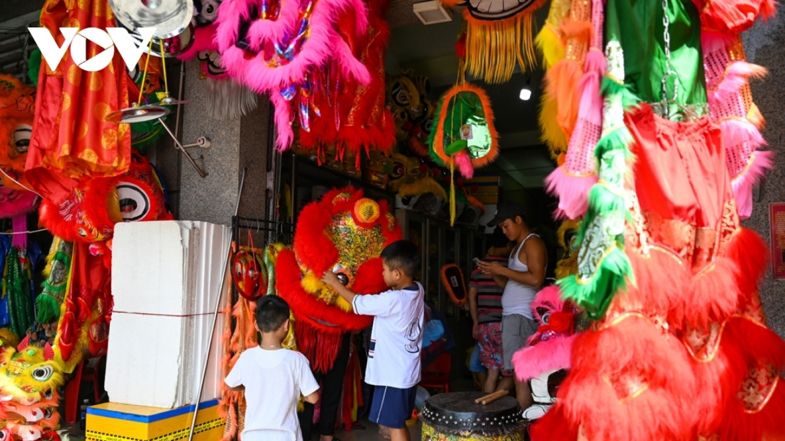 Top leader sends Mid-Autumn Festival greetings to children