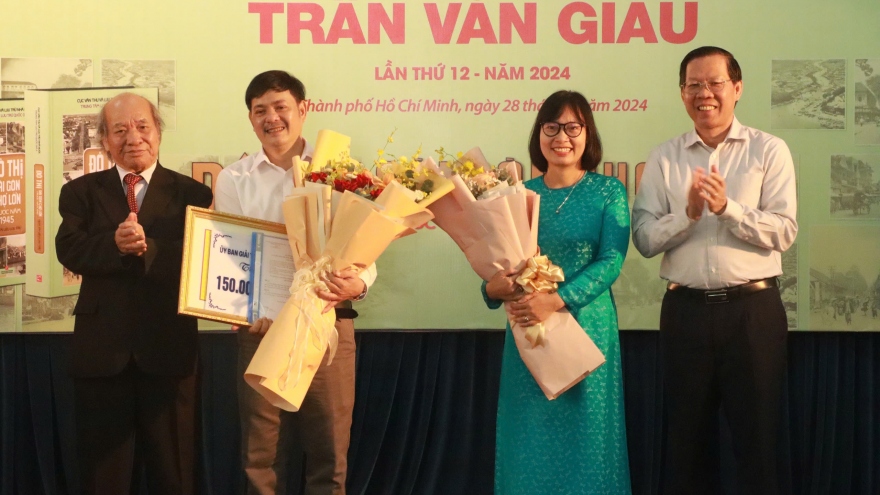 Trao giải thưởng Trần Văn Giàu lần thứ 12