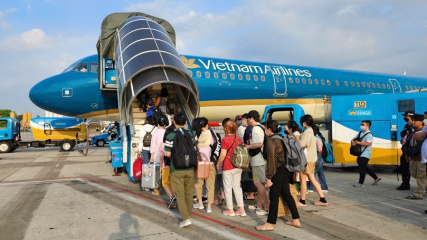 Vietnam Airlines Group opens ticket sales for upcoming Tet Holiday