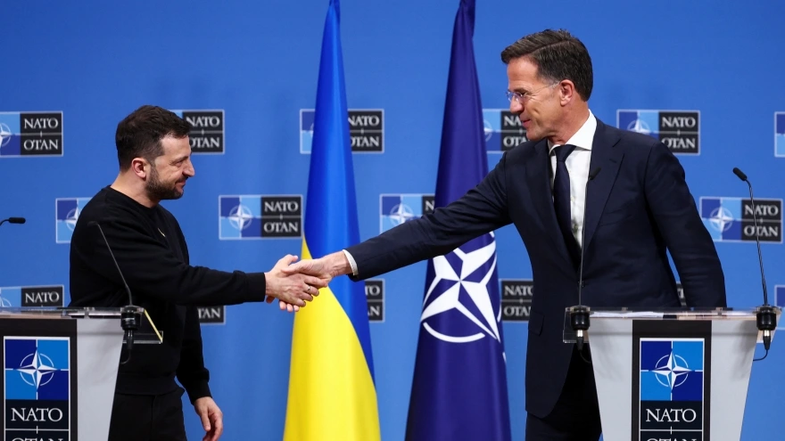 NATO chuẩn bị cho kịch bản Mỹ giảm vai trò trong viện trợ Ukraine