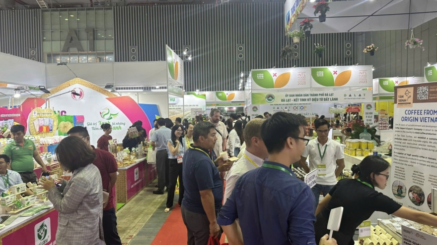 Nearly 400 firms from 20 countries register for Vietnam Foodexpo 2024
