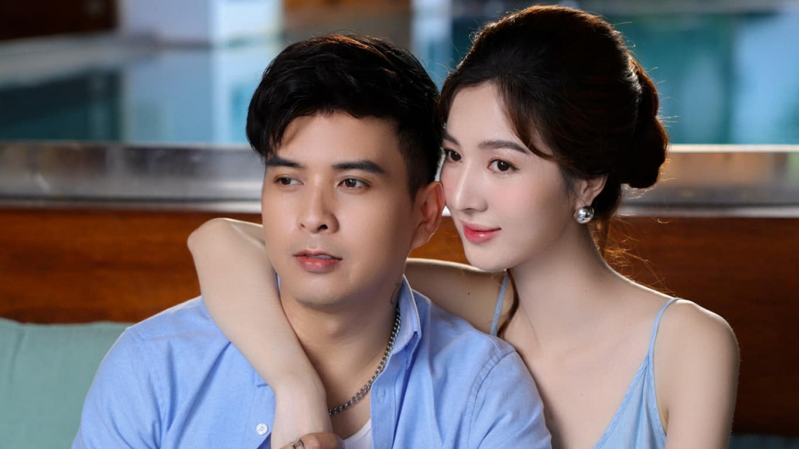 Hôn nhân hạnh phúc của Hồ Quang Hiếu và bà xã kém 17 tuổi