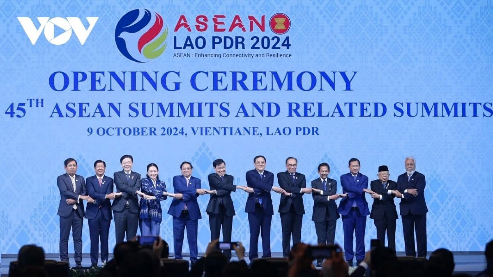 PM Pham Minh Chinh attends ASEAN Summits in Vientiane