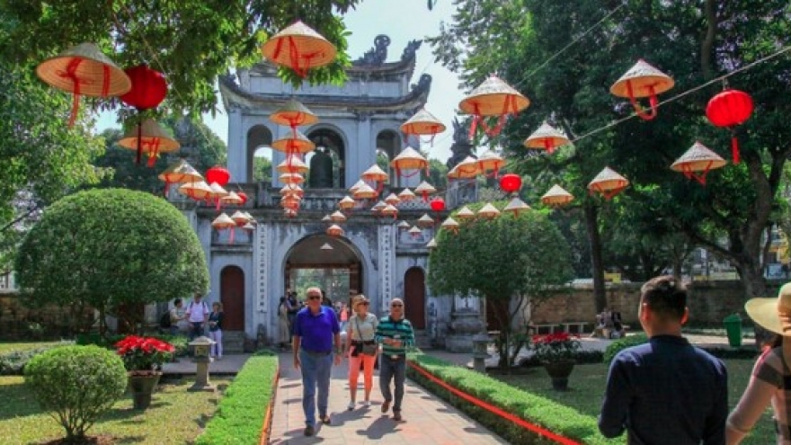 Hanoi, HCM City enjoy strong tourism growth in nine months