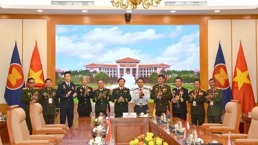 Chief of General Staff receives heads of ASEAN delegations to AMICLC-1