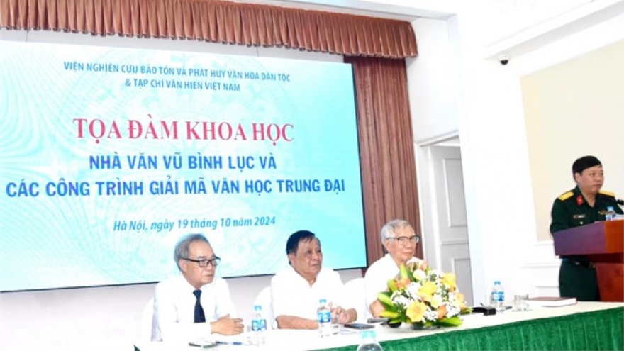 Nhà văn Vũ Bình Lục và các công trình giải mã văn học Trung đại