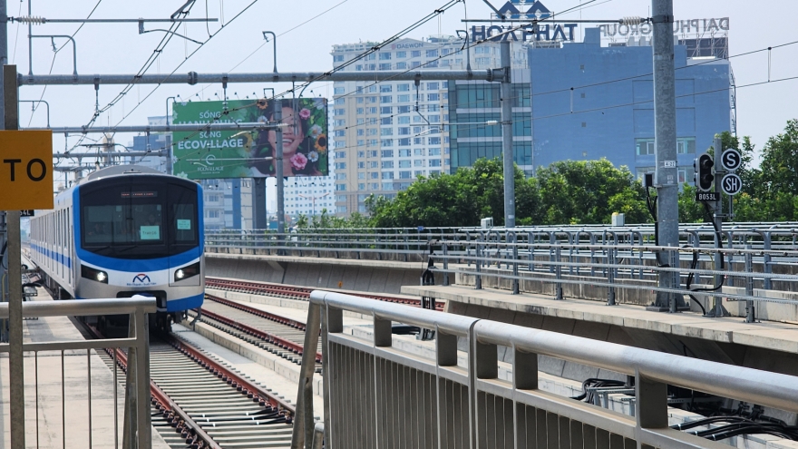 Metro Bến Thành - Suối Tiên khai thác thử toàn tuyến như thế nào?