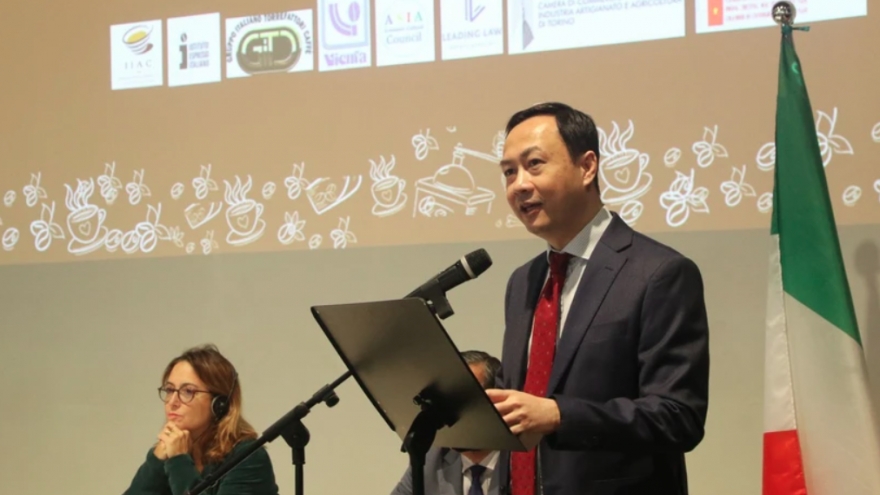 Forum helps connect Vietnamese, Italian coffee industries