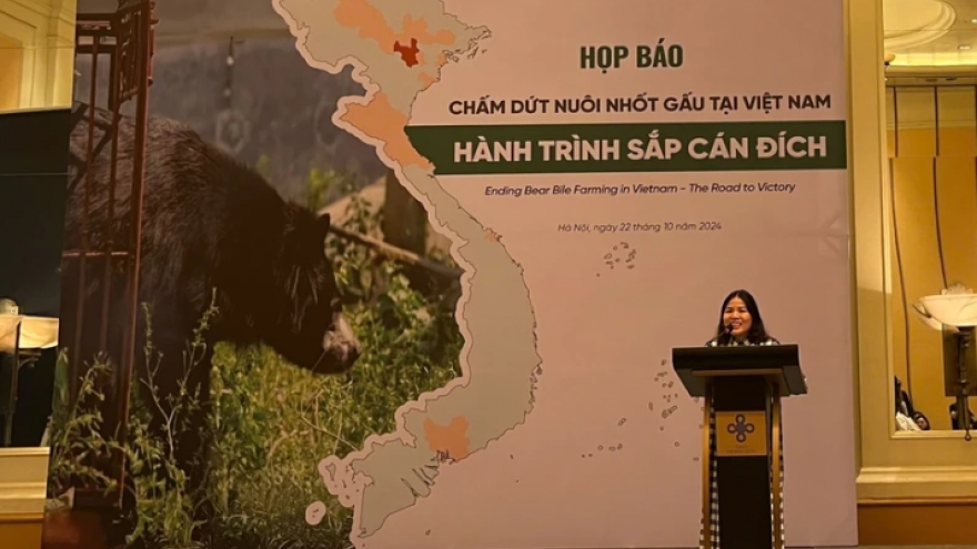 ENV helps Vietnam do away with bear farming
