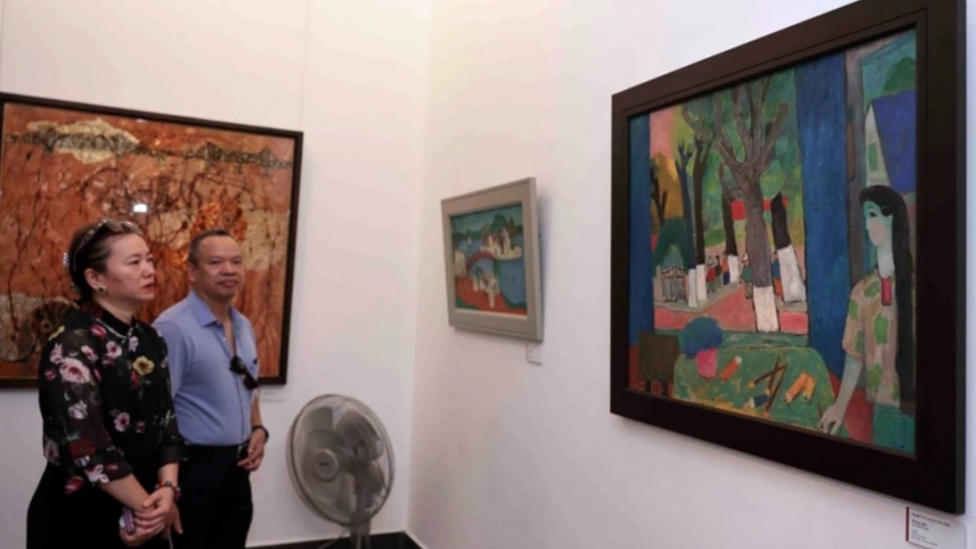 Art exhibition highlights Hanoi’s vitality