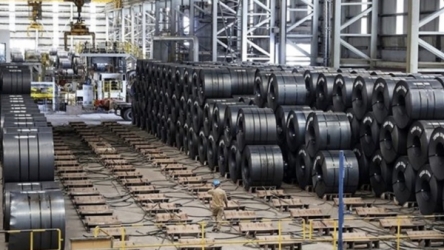Vietnam striving to reach year-end GDP target