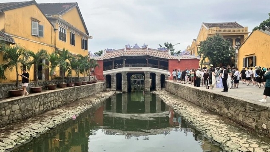 Hoi An town to pilot plastic-free streets