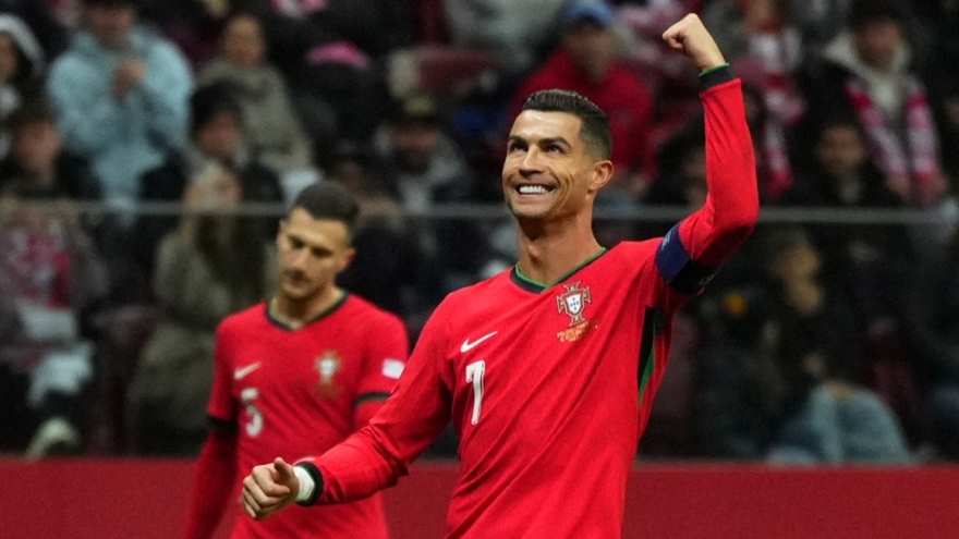 Kết quả bóng đá hôm nay 13/10: Ronaldo giúp Bồ Đào Nha thắng đậm