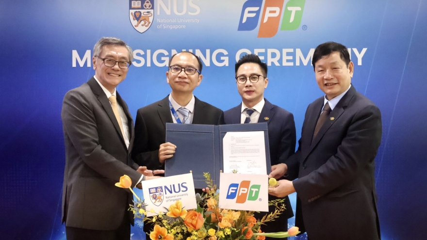 FPT and NUS cooperate in developing AI human resources