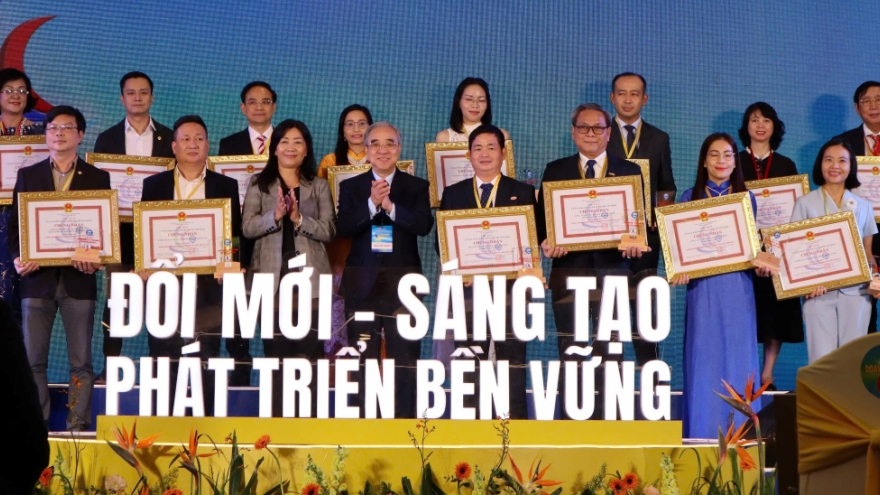 TP.HCM tôn vinh 177 doanh nghiệp và doanh nhân tiêu biểu