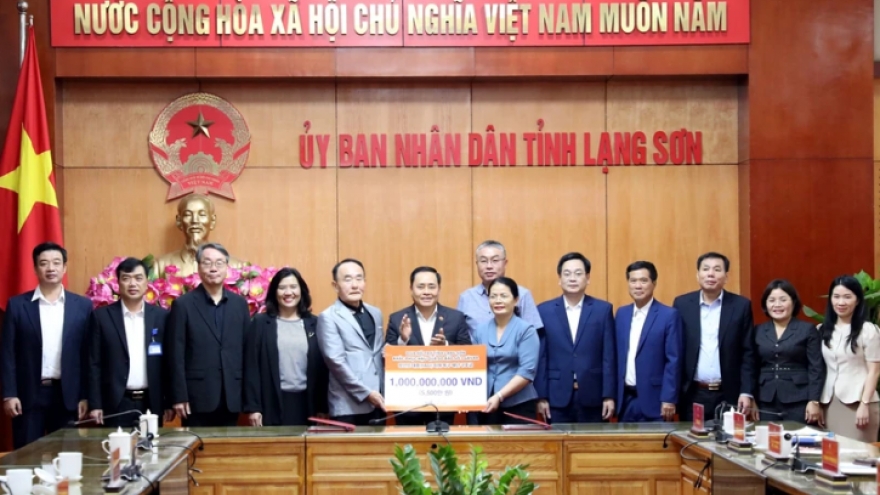 RoK volunteer association supports Lang Son's Typhoon Yagi victims