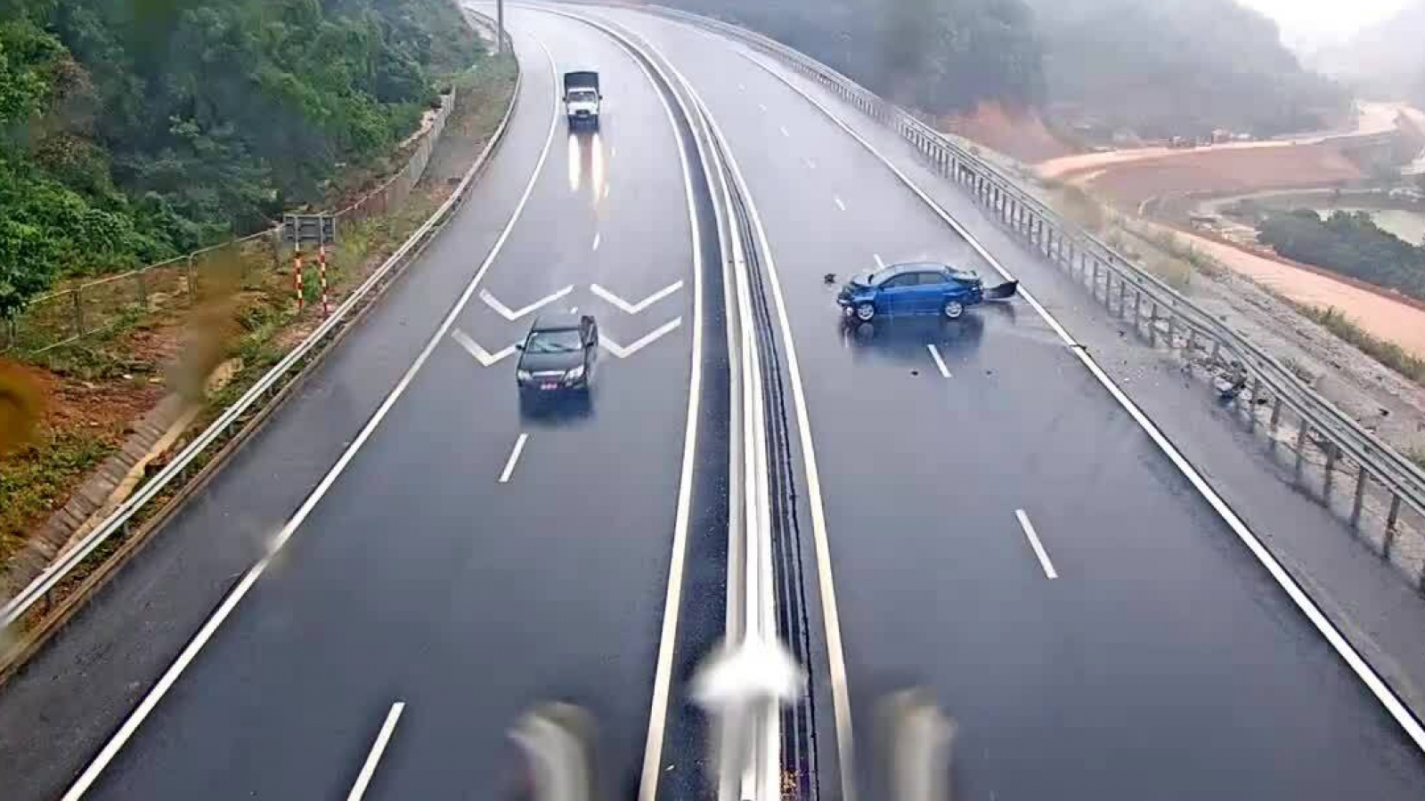 Nguyên tắc lái xe trên đường trơn trượt
