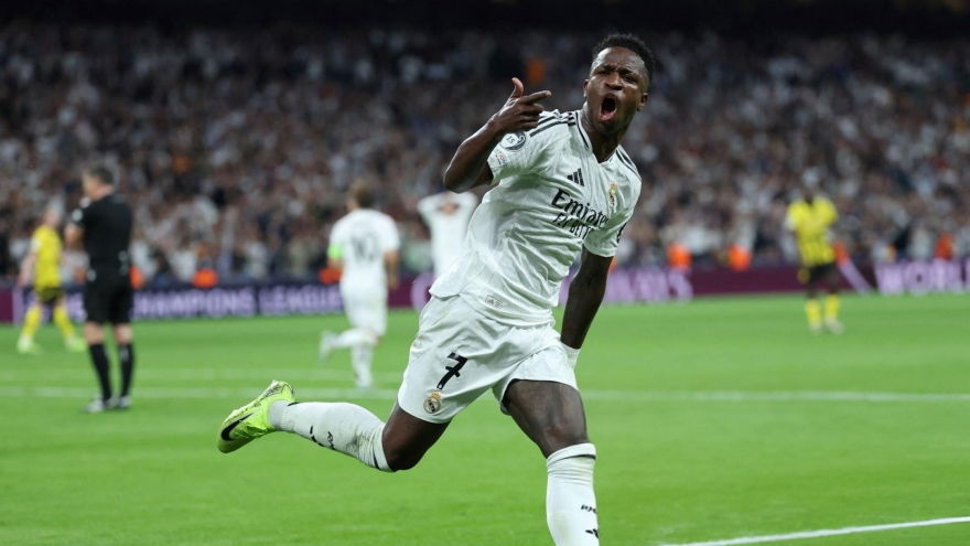 Vinicius trình diễn đỉnh cao, Real Madrid ngược dòng không tưởng trước Dortmund