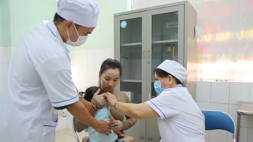 Dù đã bao phủ vaccine sởi nhưng số ca mắc ở TP.HCM chỉ giảm nhẹ