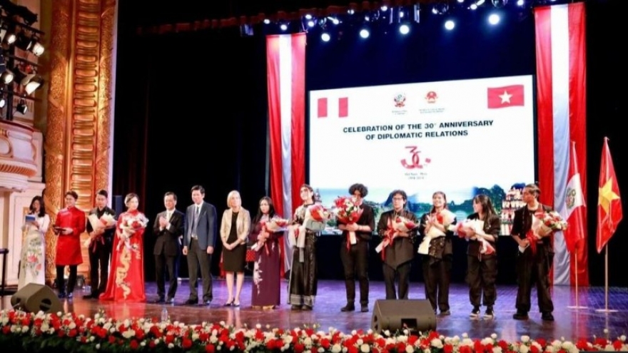 Hanoi concert marks 30 years of Peru-Vietnam diplomatic ties