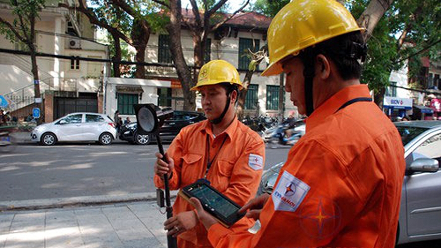 Giá điện tăng và nỗi lo thường trực của người dân, doanh nghiệp