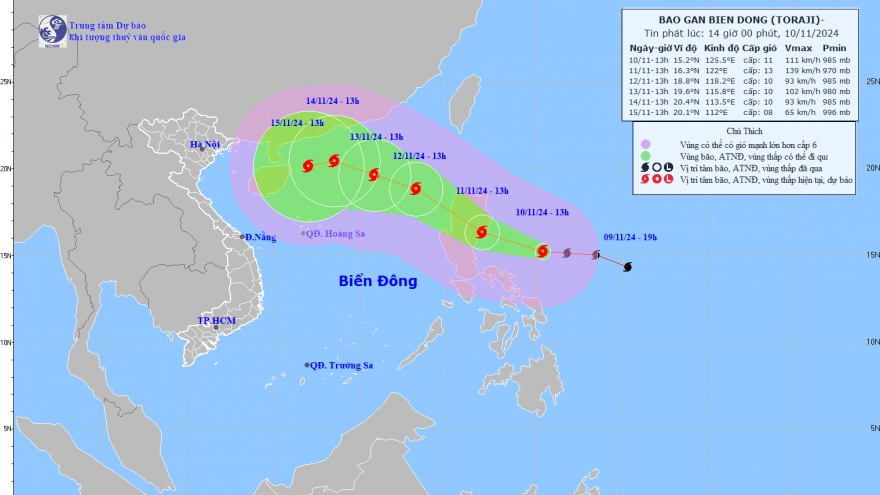 Bão Toraji đang trên vùng biển phía Đông Bắc đảo Luzon, mạnh cấp 11, giật cấp 13