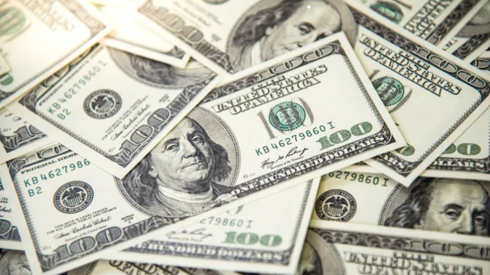 Tỷ giá USD hôm nay 4/11: Giá bán USD nâng lên mức 25.465 đồng/USD