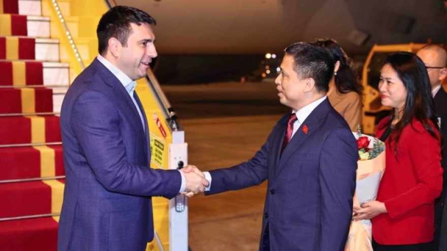 Armenian NA President arrives in Hanoi, beginning official visit to Vietnam