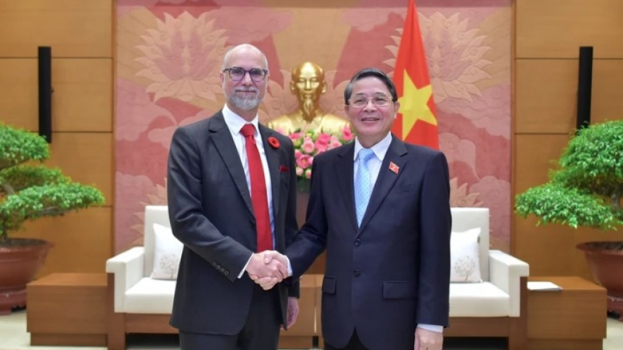 Vietnam seeks stronger legislative ties with Canada