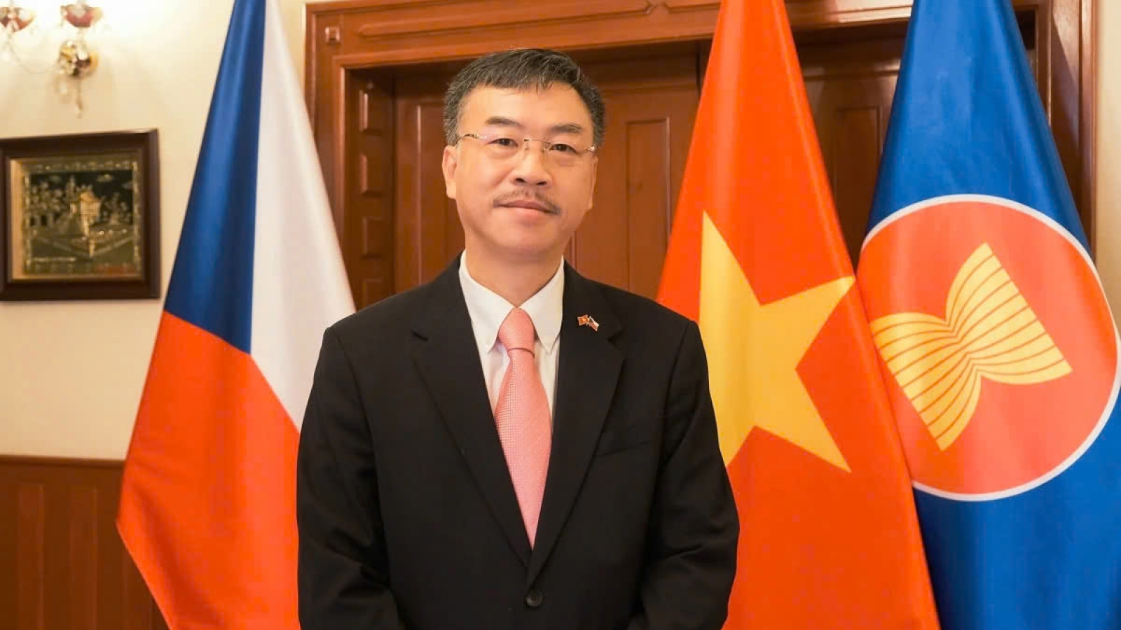 Vietnam and Czech Republic to foster comprehensive cooperation