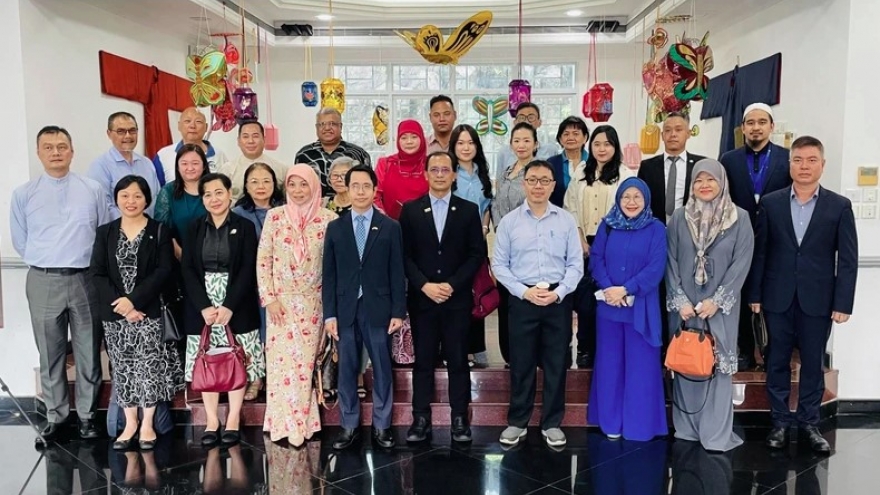 Brunei, Vietnam to boost tourism ties