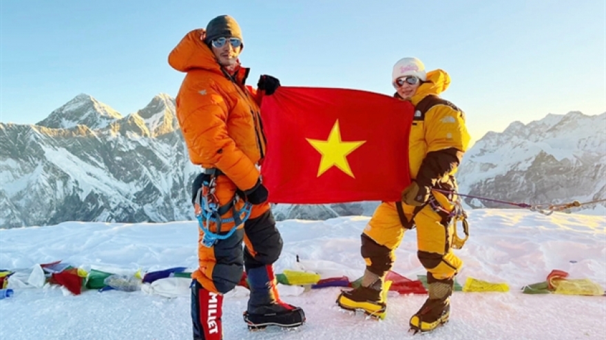 Nguyen Thanh Binh, first Vietnamese woman to conquer Ama Dablam