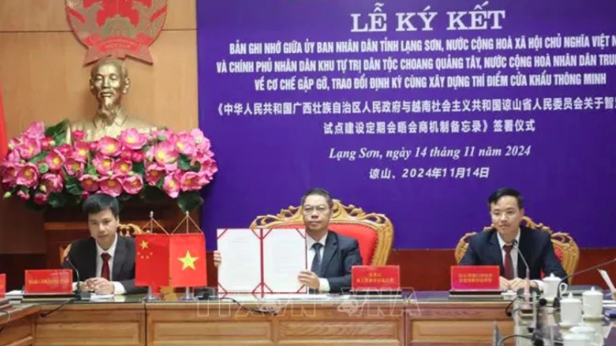 Lang Son, Guangxi set sights on pilot smart border gate