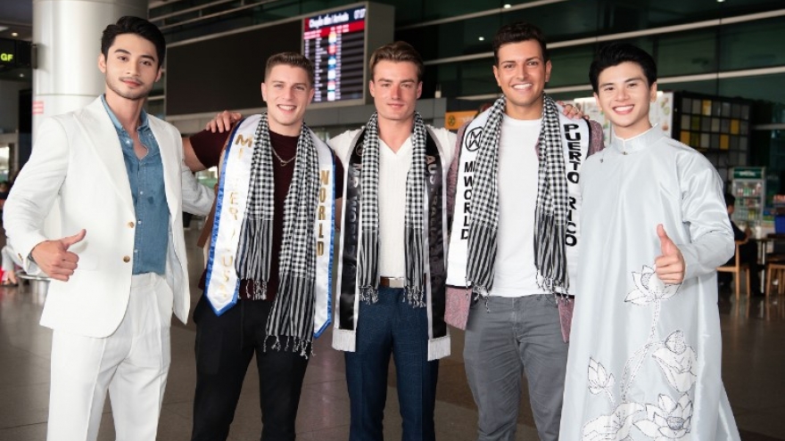 Foreign contestants land in Vietnam for Mr World 2024