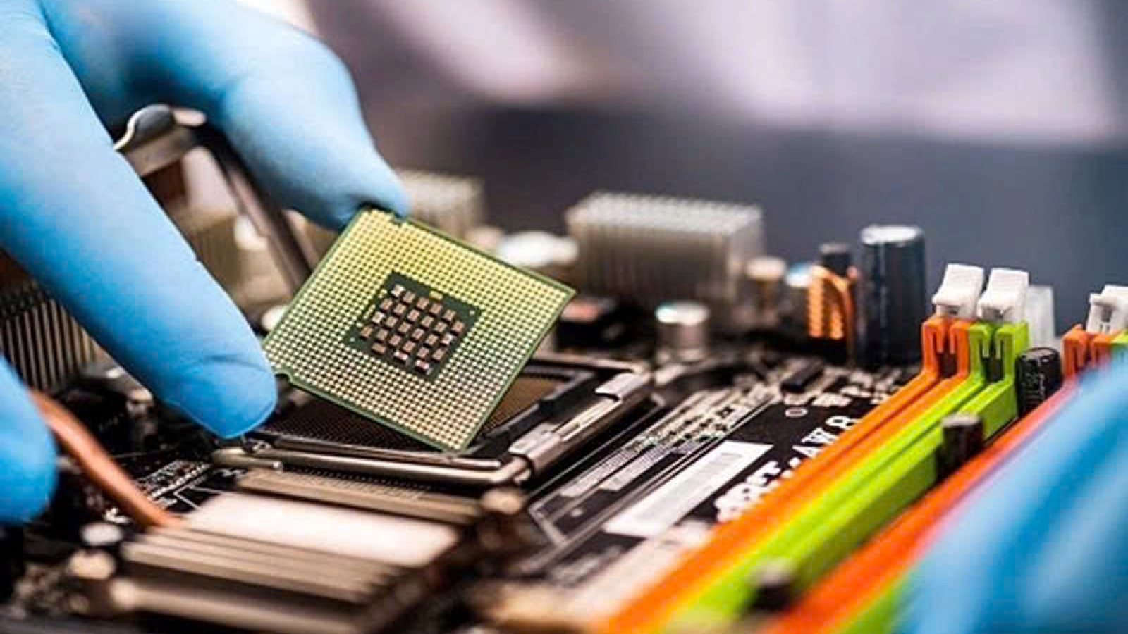 Vietnam to become new market for global tech giants in semiconductor industry